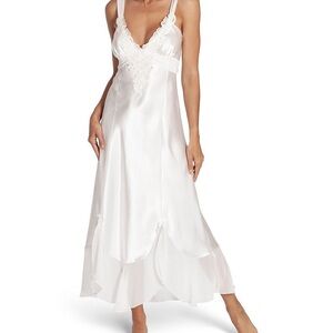 In Bloom by Jonquil, Sz Lg this bridal nightgown and Seductive wear robe.2 pcs.